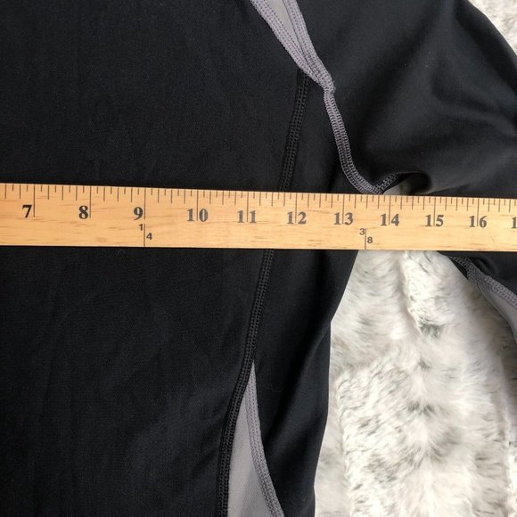 Alice Cullen baseball shirt.  Under Armour Women's Cold Gear Compression Top - Picture 13 of 15